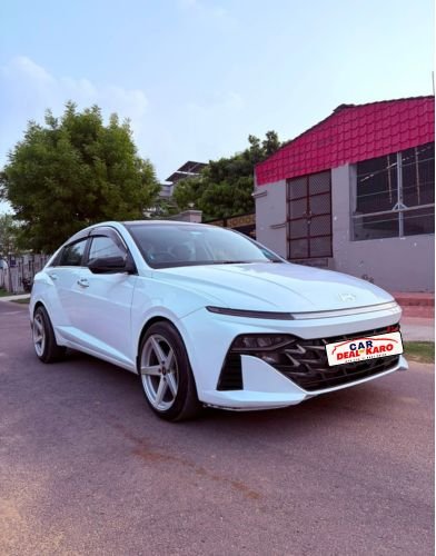 Hyundai Verna 1.5 MPI MT SX