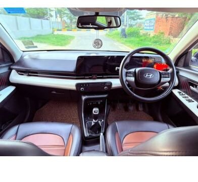Hyundai Verna 1.5 MPI MT SX cabin view