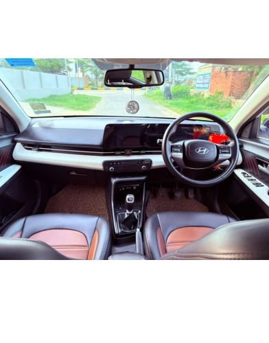 Hyundai Verna 1.5 MPI MT SX cabin view