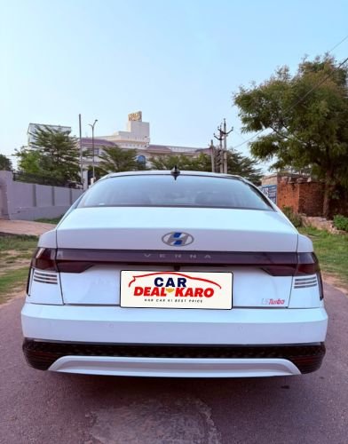 Hyundai Verna 1.5 MPI MT SX