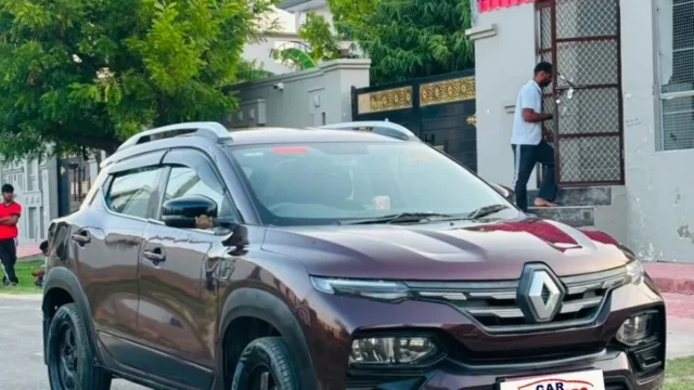 Renault Kiger RXT Front View
