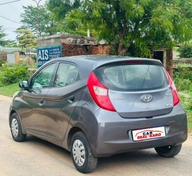 Rear view of Hyundai Eon Era+
