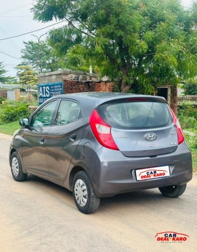 Rear view of Hyundai Eon Era+