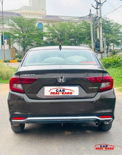 Rear view of 2023 Honda Amaze VX
