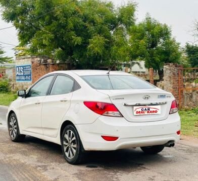 Hyundai Verna Rear Seat Interior