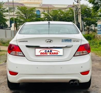 Hyundai Verna Rear View