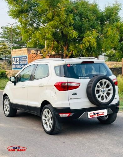 Ford EcoSport Titanium+ Rear View