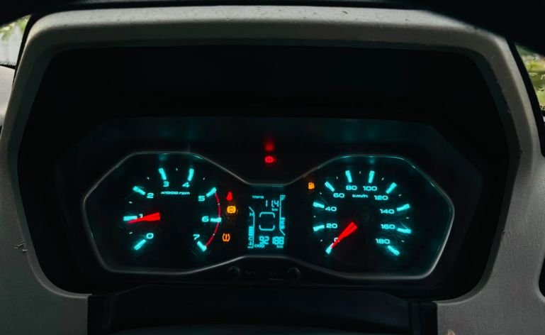 Mahindra Scorpio Instrument Cluster