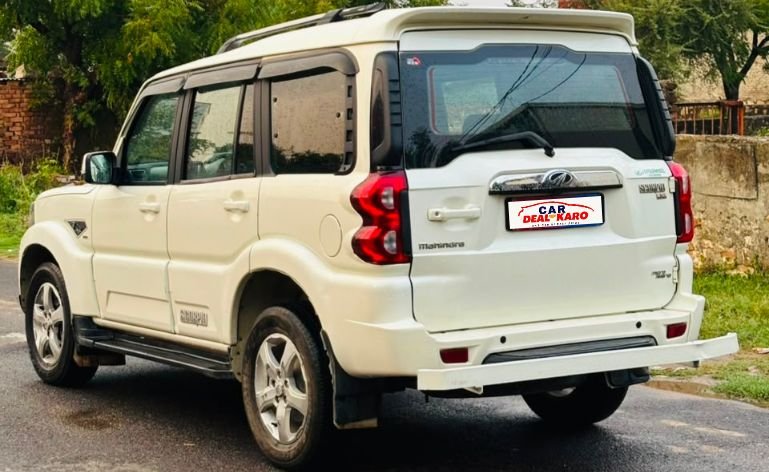 Mahindra Scorpio Side