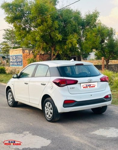 Rear view of 2019 Hyundai i20 Magna+