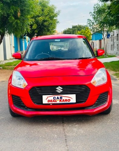Maruti Suzuki Swift VXI front view