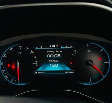 MG Hector DE 2.0 MT Sharp instrument cluster with digital display