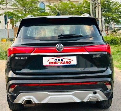 Rear view of MG Hector DE 2.0 MT Sharp SUV