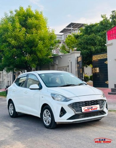 Hyundai Aura front view