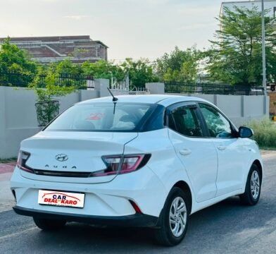 Hyundai Aura rear view