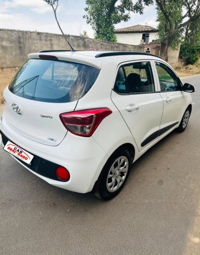 Hyundai Grand i10 Sportz