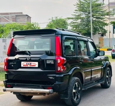 Mahindra Scorpio Classic S11 MT