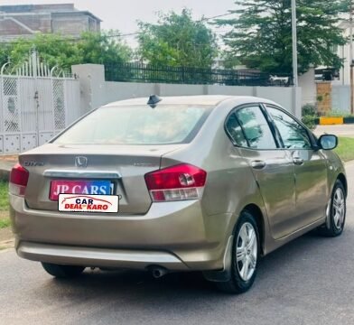 Honda City 1.5 S AT rear views