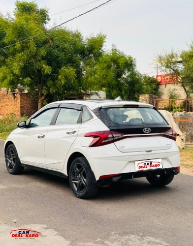 i20 rear view
