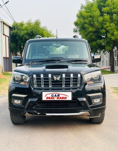 Mahindra Scorpio Classic S11 MT