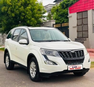 Mahindra XUV W9 FWD