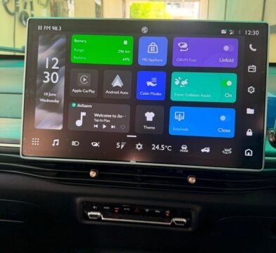 MG Windsor EV Essence Pro screen