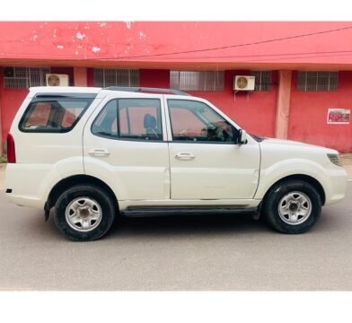 Tata Safari Storme EX