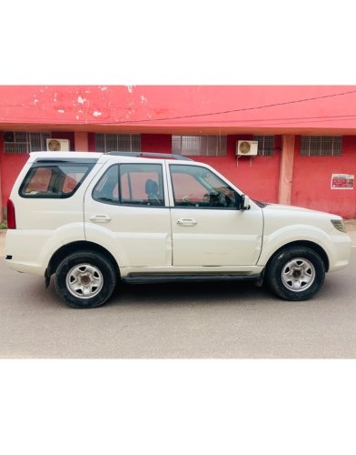 Tata Safari Storme EX