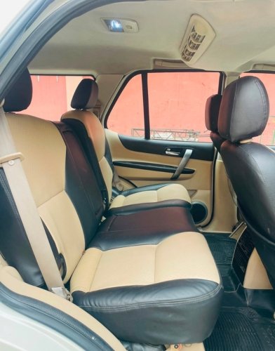 Tata Safari Storme EX