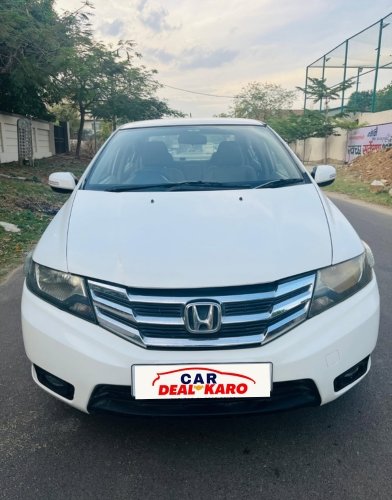 Honda City 1.5L i-VTEC V MT
