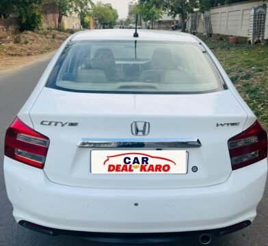 Honda City 1.5L i-VTEC V MT