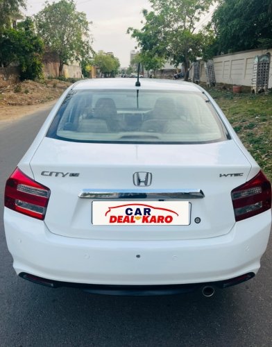 Honda City 1.5L i-VTEC V MT