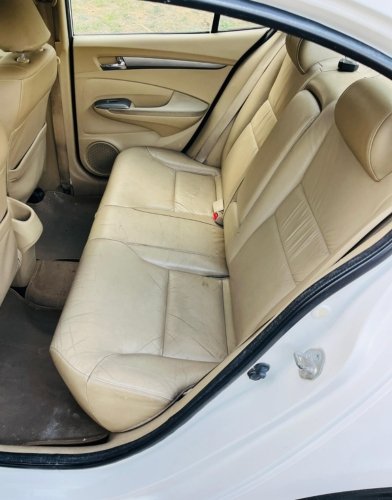 Honda City 1.5L i-VTEC V MT