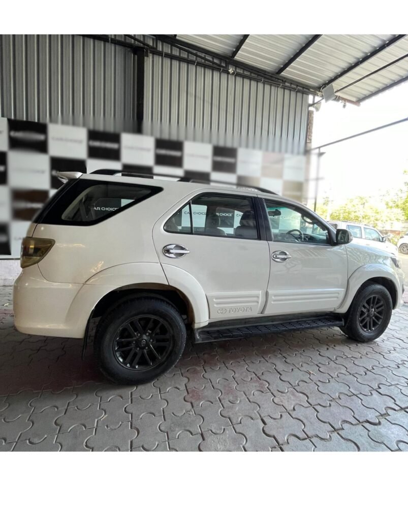 🚘 Mercedes-Benz GLE 300d LWB 4MATIC for Sale • 2021 Model • 1st Owner • Diesel • 4MATIC • Luxury & Premium SUV 📞 CallWhatsApp +91 9257336609 📍 Contact Car Deal Karo for price & details. #Merced (3)