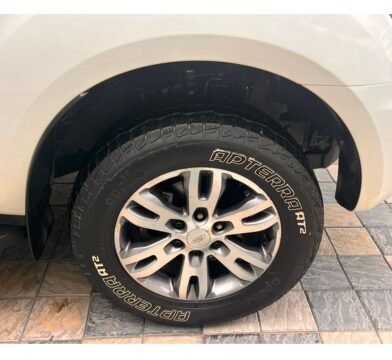 Ford ENDEAVOUR VARIANT 2.2 TITANIUM 4*2
